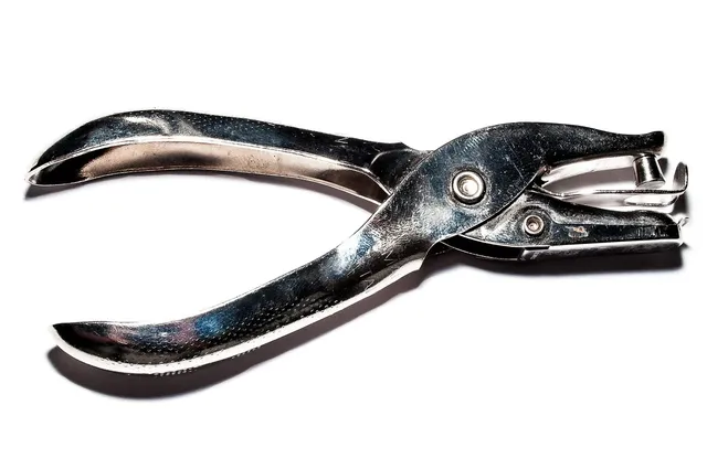 Pocket Pie Crimper