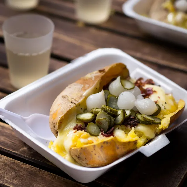 Raclette half and half for 8